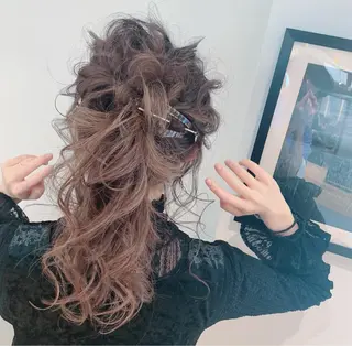 ヘアアレンジ 38【サーティーエイト】所属・REINA 【デザイナー】のヘアスタイル