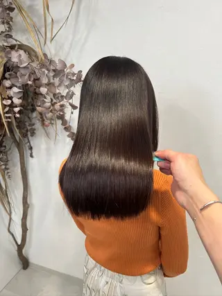 セミロング 光を纏うツヤ感ロング Natsuki🪽のヘアスタイル