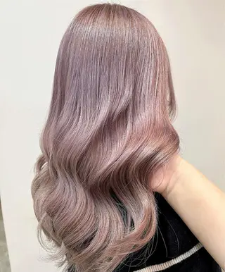 セミロング カラー W_SALON ［触れたくなる艶髪］のヘアスタイル