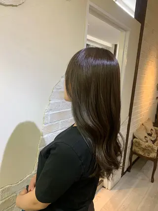 ロング カラー 小嶋 美里のヘアスタイル