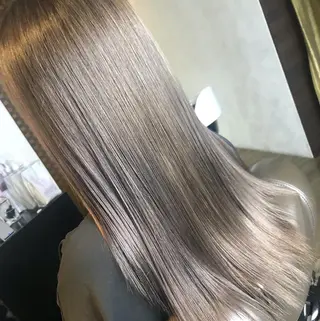 セミロング カラー 髪質改善 Noe心斎橋店のヘアスタイル