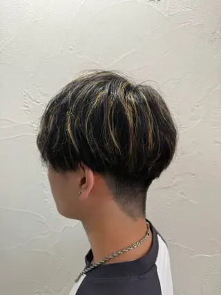 カラー メンズ ハイトーン特化 齋藤充呂のヘアスタイル