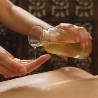 豊胸級バスト術🌻 エステサロン向日葵のエステ・リラクイメージ