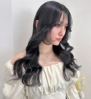 ロング カラー ORIKA 美容室のヘアスタイル