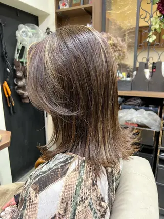 セミロング 高橋 葵のヘアスタイル