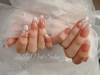 ネイル LULU Nail  Salon 新宿所属・LU LU NailSalonのネイルデザイン