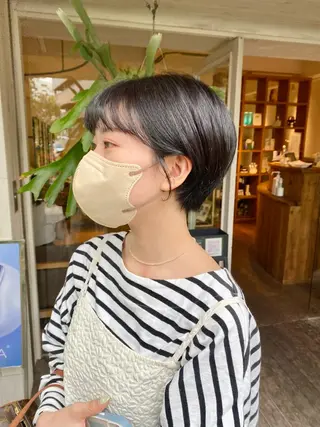 ショート カラー BELLA阿部野 TOMOMIのヘアスタイル