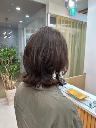 ミディアム 宮原 智美のヘアスタイル