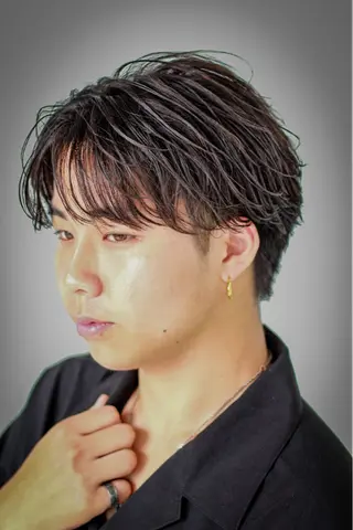 ミディアム パーマ メンズ 湘南のパーマ職人 🔥清水琉葵🔥のヘアスタイル