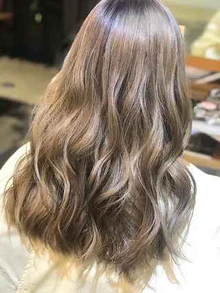 ロング BRAS ナカガワのヘアスタイル