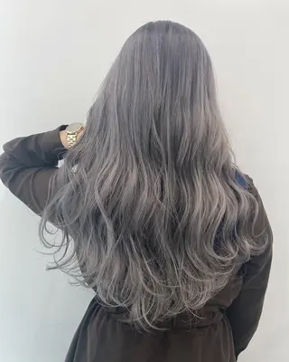 セミロング カラー 🦄インナーカラー 🦄貫井彩花のヘアスタイル
