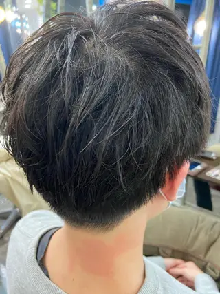 ショート カットパーマ✂️ 小坂田玲亜のヘアスタイル