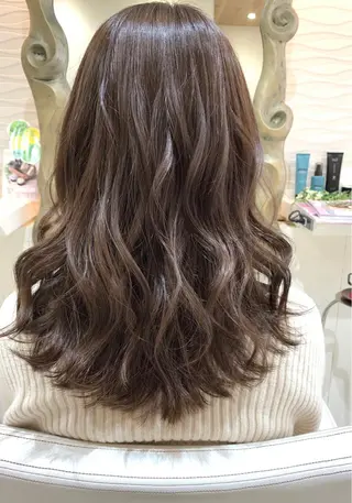 セミロング カラー 松吉 純平のヘアスタイル