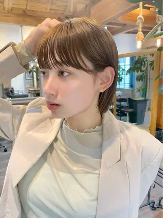 ショート カラー 結べるレイヤーボブ くびれLady表参道のヘアスタイル