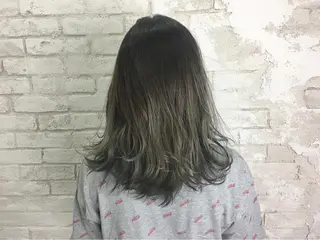 ミディアム カラー boutique misakiのヘアスタイル