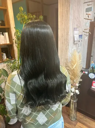 ロング カラー 早坂 さくらのヘアスタイル