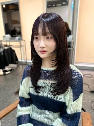 セミロング カラー 蝦名 怜のヘアスタイル