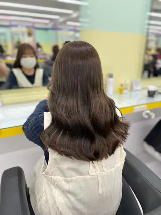 セミロング カラー パーマ ヘアアレンジ メンズ キッズ ネイル マツエク・マツパ アイブロウ Lumo所属・💖横浜ブリーチなし 💖MIHOのヘアスタイル