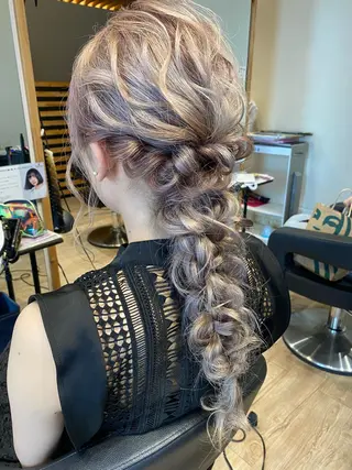 ロング ヘアアレンジ 早川 真幸のヘアスタイル