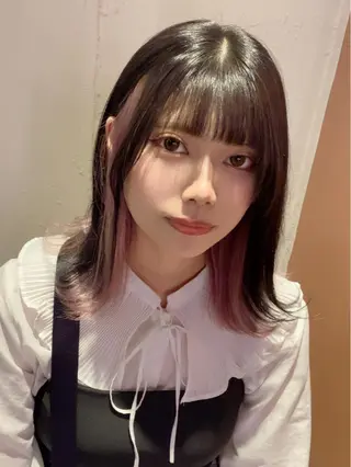 ミディアム カラー 髙橋 優菜のヘアスタイル