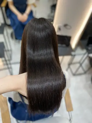 ロング パーマ 艶髪・透明感カラー・ 韓国ヘア・Yuriのヘアスタイル