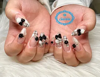 ネイル CROWN プライベートサロンのネイルデザイン