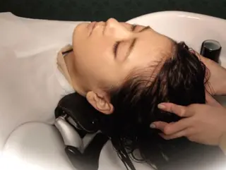 セミロング 土屋 悠人のヘアスタイル