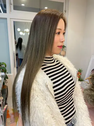 ロング カラー ハイトーン/レイヤー カット/harukaのヘアスタイル
