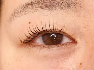 マツエク・マツパ beauty salon mee+所属・mee+ Akiのマツエク・マツパデザイン