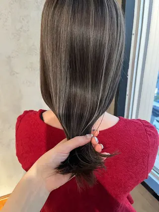 ミディアム 顔まわりカット/ 艶感カラー/sikiのヘアスタイル