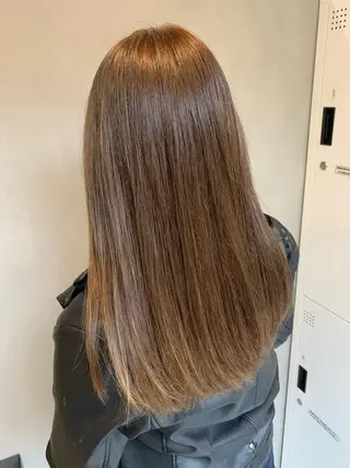 セミロング 🌟美髪矯正🌟 吉田冴一のヘアスタイル