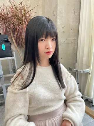 ロング 鈴木瑛里／ブロンド ベージュ／男女のヘアスタイル