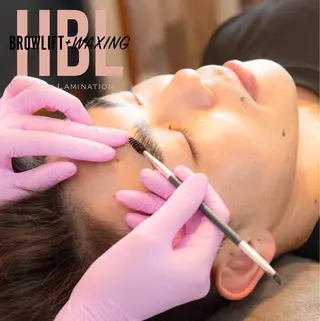 アイブロウ BEYONDWAX所属・BEYONDWAX ゆうこのエステ・リラクイメージ