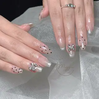 ネイル Maggie Nail🦩のネイルデザイン