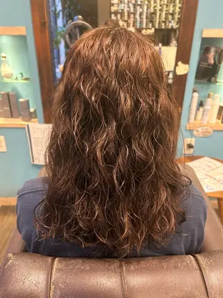 ミディアム パーマ 💜いわた みはる💜のヘアスタイル