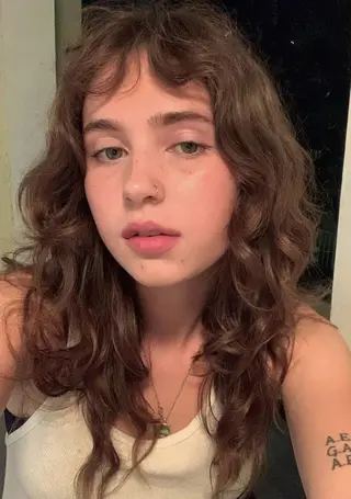 ミディアム パーマ MARU レイヤー/パーマのヘアスタイル