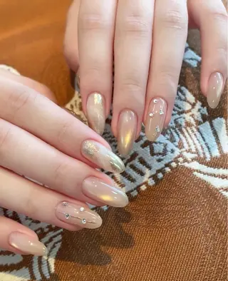 ミディアム 一其 サロンのネイルデザイン