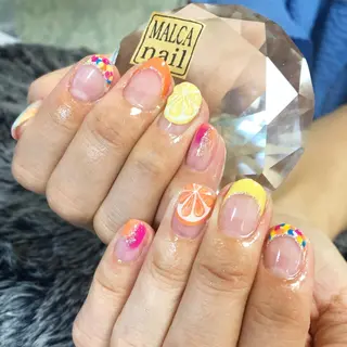 ショート カラー パーマ ヘアアレンジ キッズ ネイル マツエク・マツパ MALCAnail(マルカネイル)所属・荒木 莉奈のネイルデザイン