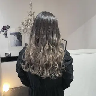 セミロング カラー 袴田 伊代のヘアスタイル