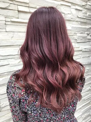 セミロング カラー 透明感カラーブリーチ 🌼シゲモトアヤ🌼のヘアスタイル