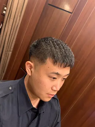 ショート パーマ メンズ ヒロ銀座 バーバーショップ神楽坂所属・ひらお あおとのヘアスタイル