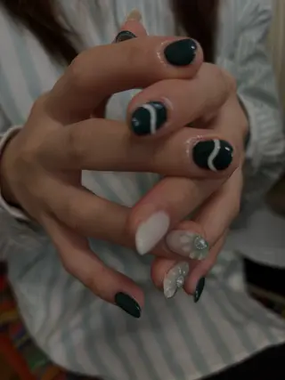 ネイル 爪塗屋 さんのネイルデザイン