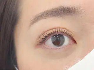 パーマ 八木 結那のマツエク・マツパデザイン