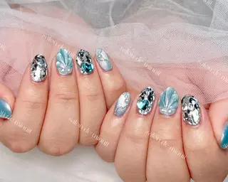 ネイル Salon de Minuit🦩のネイルデザイン