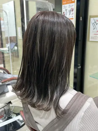 セミロング カラー 井上 武輝のヘアスタイル