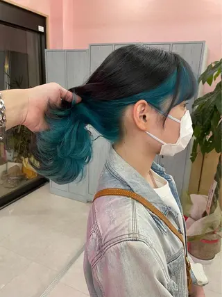 セミロング カラー ヘアアレンジ 🩶【推しハイトーン 】yuzu🩶のヘアスタイル