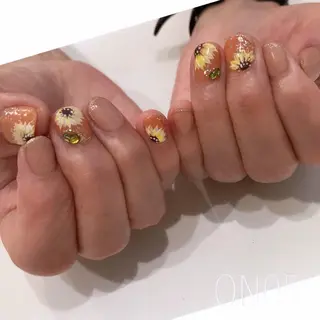 ネイル 園 寛子 （ネイリスト）のネイルデザイン