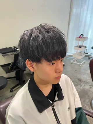 メンズ フェザーパーマ🌙 毛流れ yuzukiのヘアスタイル