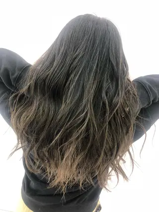 カラー 茅ヶ崎/ハイライト/ ハイトーン/関口実華のヘアスタイル