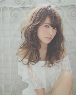 セミロング ✨艶感/透け感✨Sherry所属・艶髪/ハイトーン Sherryのヘアスタイル